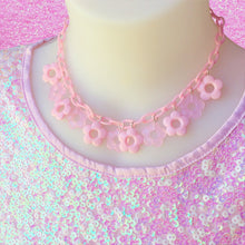 Load image into Gallery viewer, Colourful plastic flower bead choker necklace