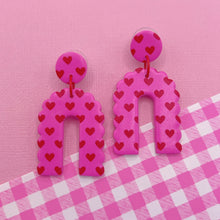 Load image into Gallery viewer, Pink and red arch shaped stud earrings
